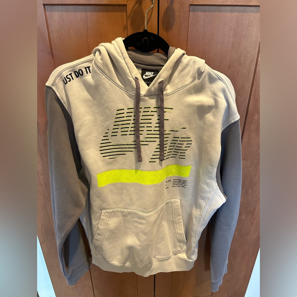 Nike hoodie adult size Small